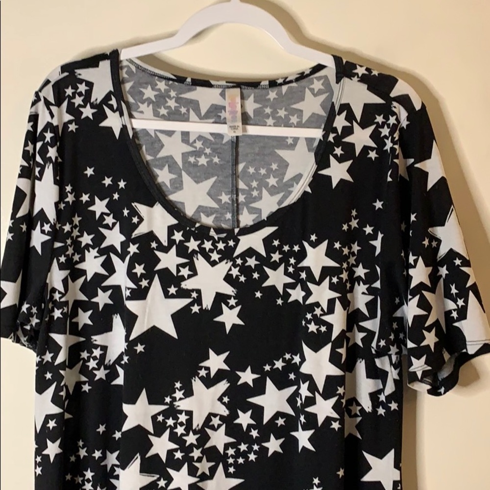 Black and white stars LuLaRoe Perfect T XL